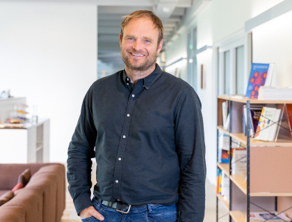 Fabian: Head of Systems Engineering and Operations Who Likes Starry Skies