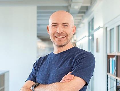 Urs: Senior Software Engineer with a very active hobby